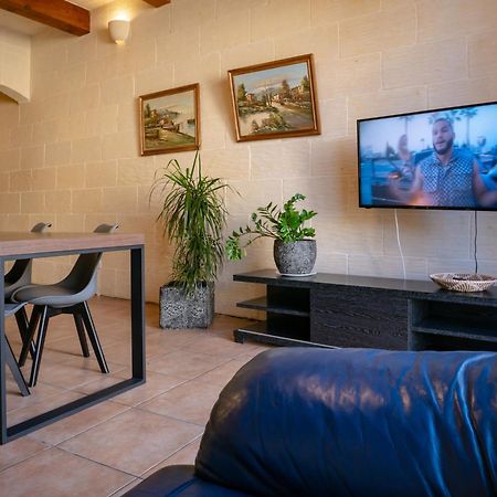 נדור Moonshine Villa מראה חיצוני תמונה