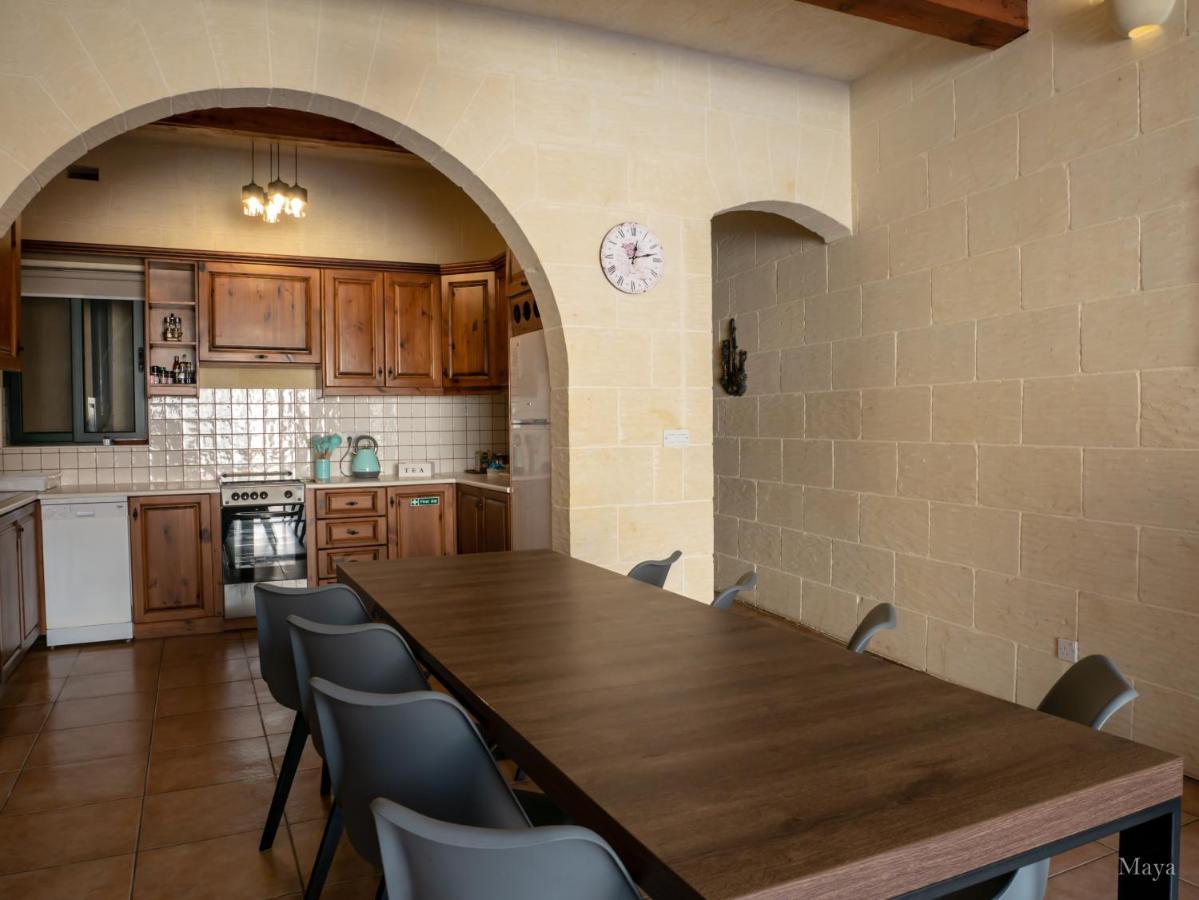 נדור Moonshine Villa מראה חיצוני תמונה
