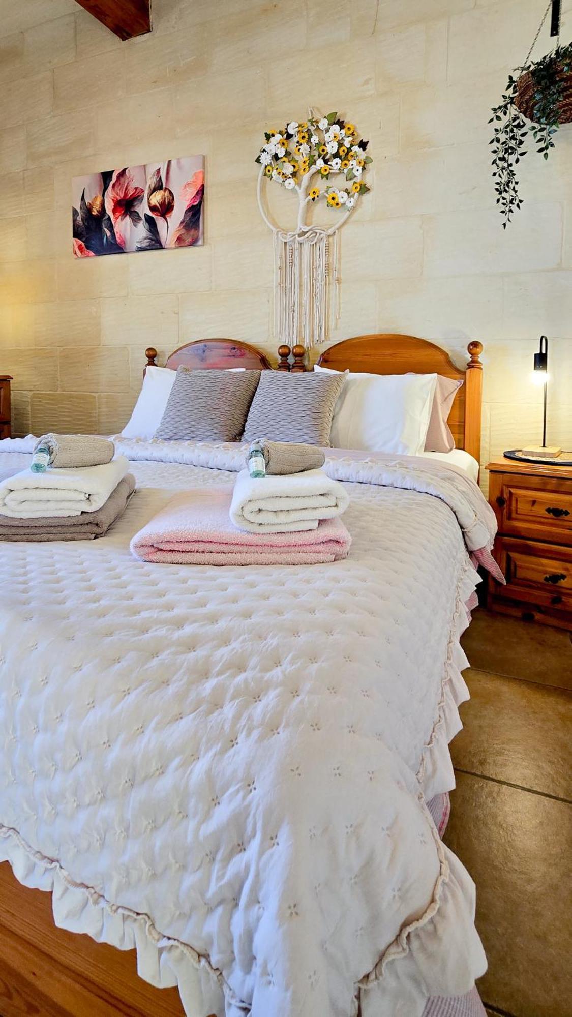 נדור Moonshine Villa מראה חיצוני תמונה