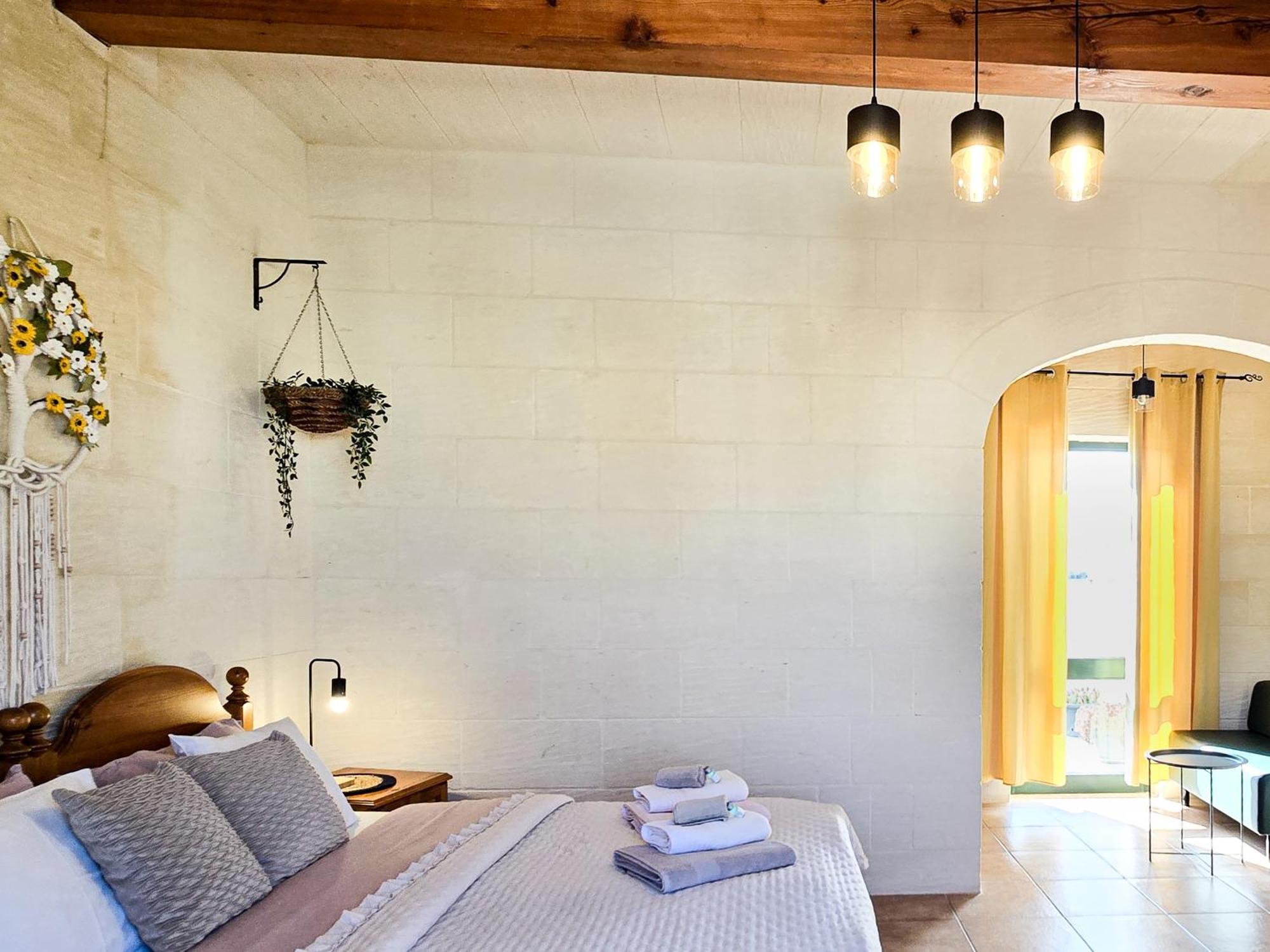נדור Moonshine Villa מראה חיצוני תמונה