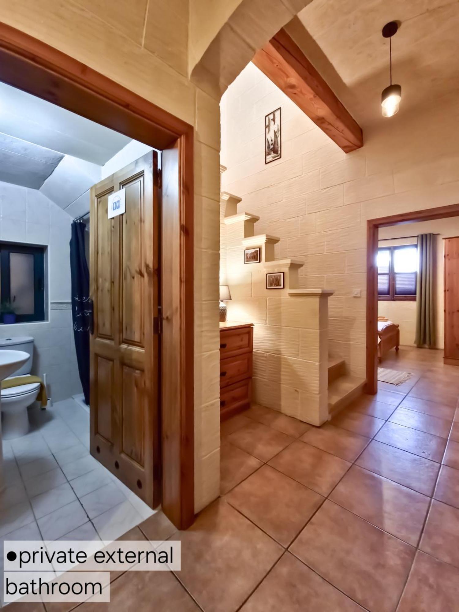 נדור Moonshine Villa מראה חיצוני תמונה